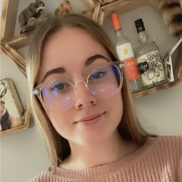 Meet your Posher, Bailey - Picture 1 of 1